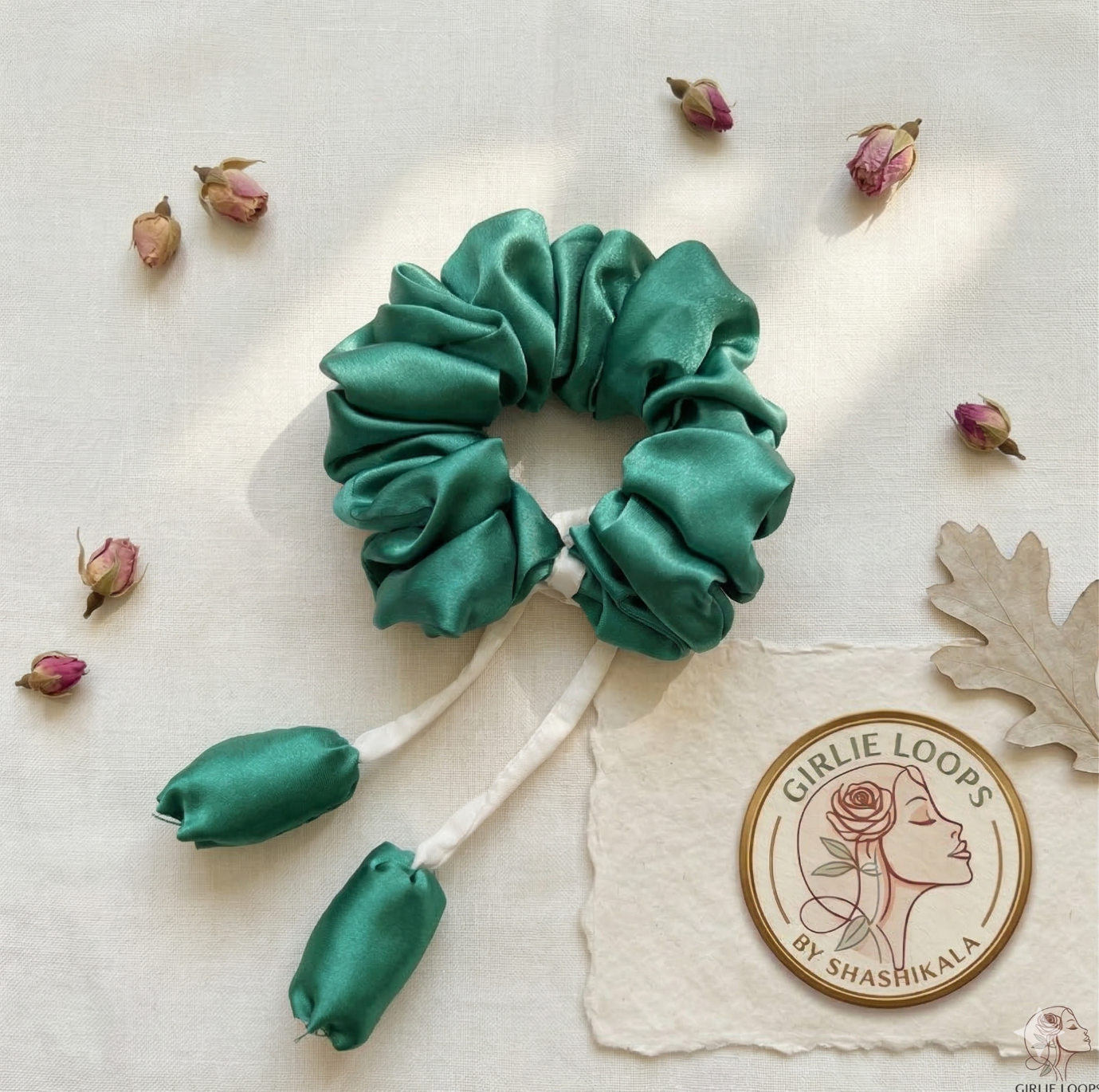 The Emerald Garden Tulip Loop